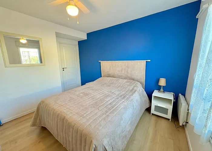 Apartment Plein Coeur De Raphael Acces Mer, Parking Et Terrasse Saint-Raphael (Var)